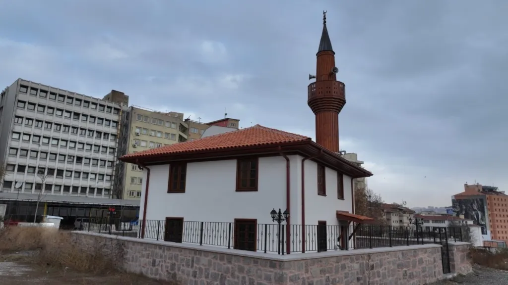 Hamidiye Camii, Ankara Büyükşehir Belediyesinin rekonstrüksiyon projesiyle yeniden hayat buldu