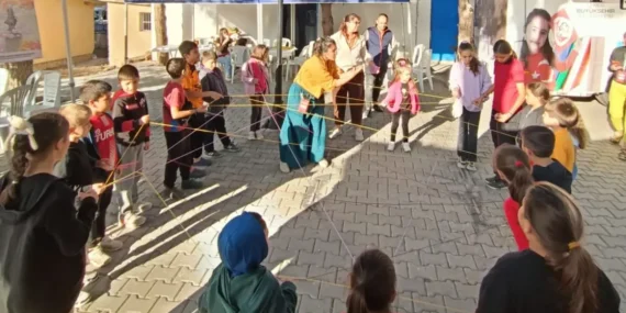 Çocuk Kütüphaneleri Projesi 'Birlikte Tasarlıyoruz' İle Başladı