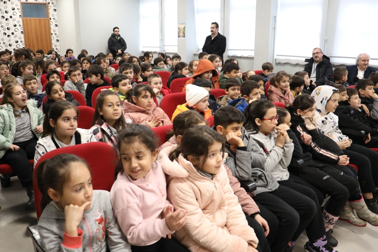 'Gülümseyen Çocuklar' Akpınar'da buluştu güncel haberi