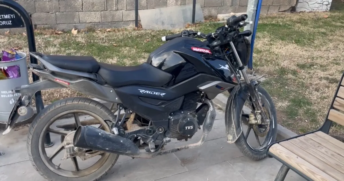 Adıyaman polisi çalınan motosiklet sahibine teslim etti güncel haberi