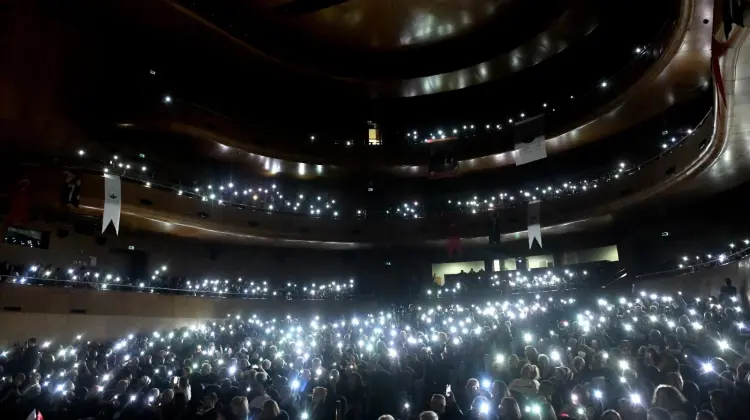 Antakya Medeniyetler Korosu’ndan Osmangazi'de duygu dolu konser güncel haberi