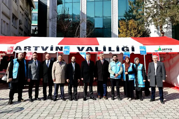 Artvin'de 'Hayır Çarşısı' kermesine yoğun ilgi güncel haberi