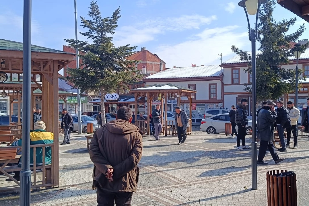 Bilecik Pazaryeri'nde bahar havası güncel haberi