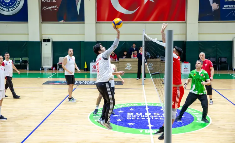 Bursa İtfaiyesi'nin filesinde kardeşik kazandı güncel haberi