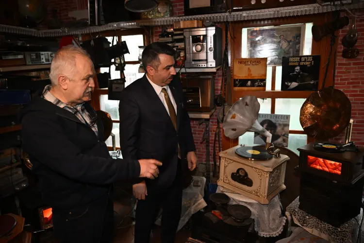 Bursa Yıldırım'da 'Nostalji Doktoru'na ziyaret güncel haberi