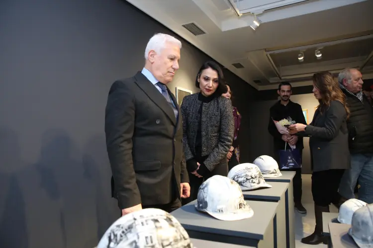 Bursa'da deprem gerçeğine 'sanatsal' sergi güncel haberi