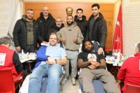 Dev adamlar kan bağışında bulundu güncel haberi