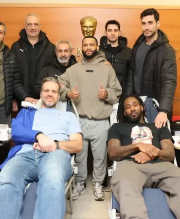 Dev adamlar kan bağışında bulundu güncel haberi