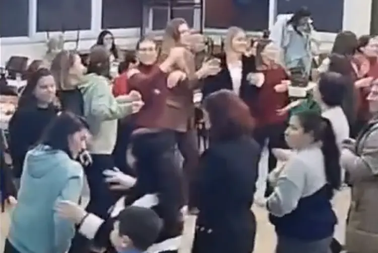 Edirne'de Yenimuhacırlı kadınlardan erken 8 Mart kutlaması güncel haberi