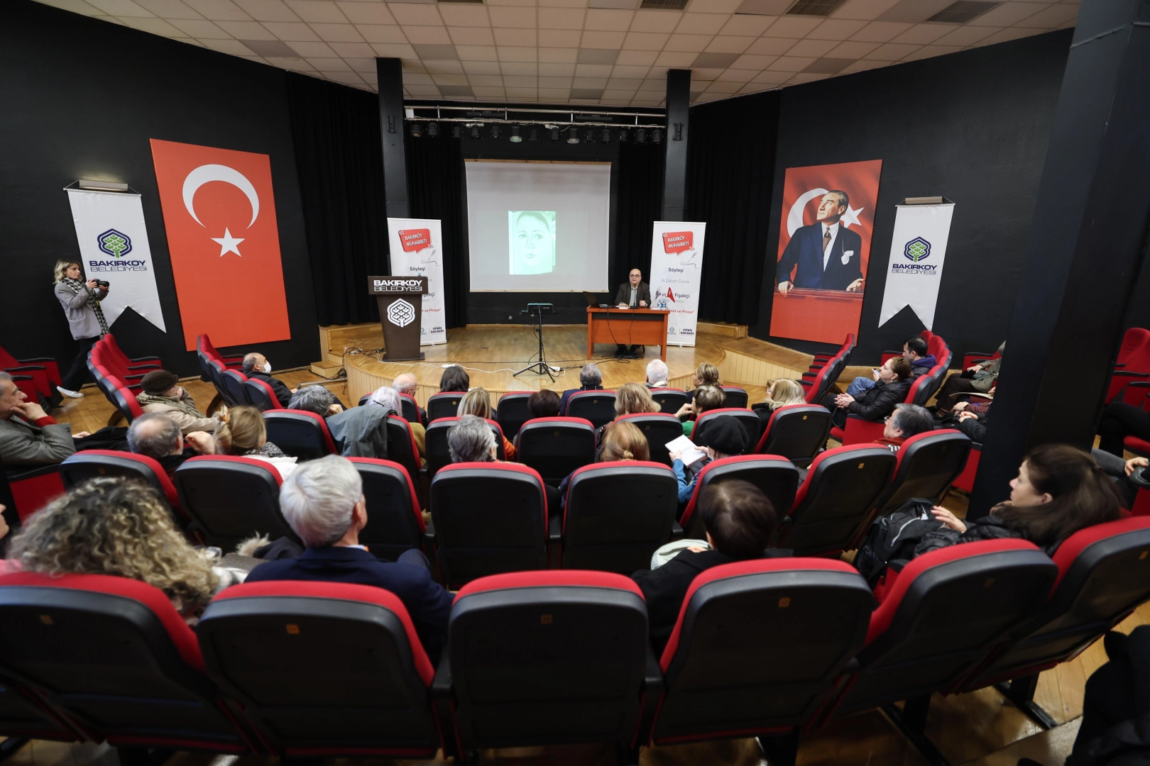 İstanbul Bakırköy'de “Nâzım Hikmet ve Piraye” söyleşişi gerçekleşti güncel haberi