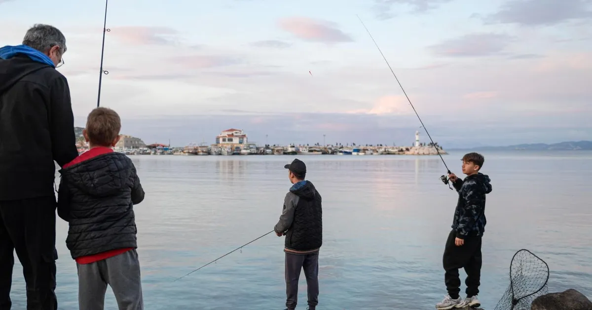 İzmir Mordoğan'da balık avı heyecanı güncel haberi