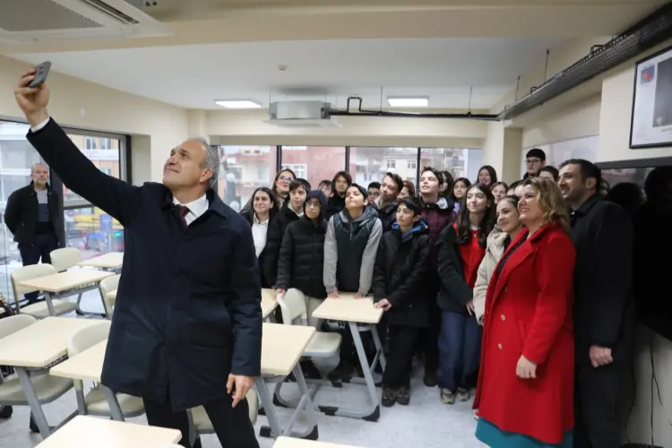 İzmit'te Ali Nazile Yıldız Çınar Akademi LGS Merkezi açıldı güncel haberi