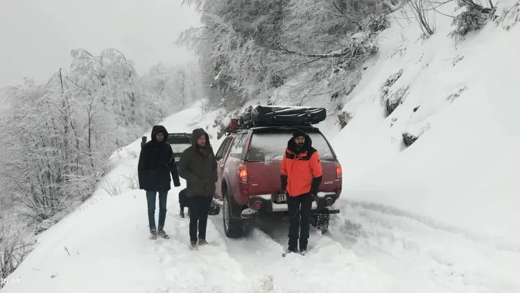 Kocaeli'de karda mahsur kalan vatandaşın imdadına Büyükşehir koştu güncel haberi