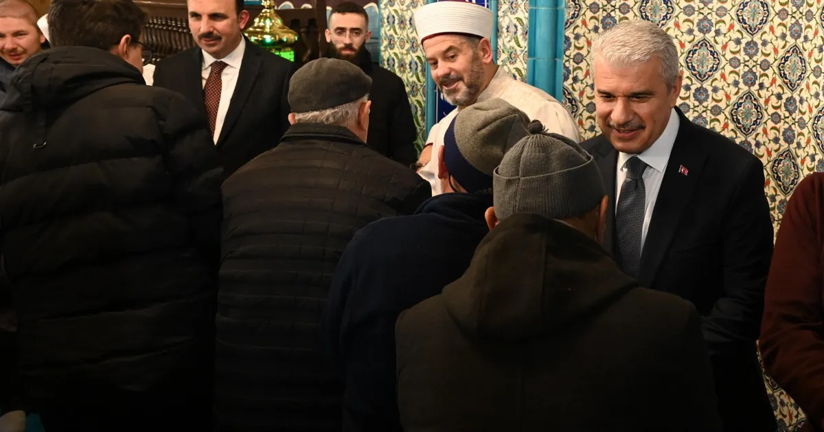 Konya'da Vali Akın ve Başkan Altay kandil bereketine ortak oldu güncel haberi