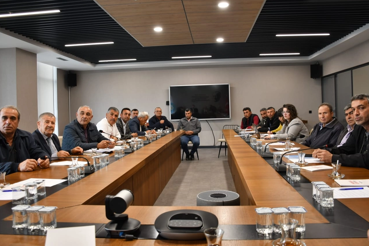 Manisa sezona Sulama Kooperatifleri ile hazırlanıyor güncel haberi