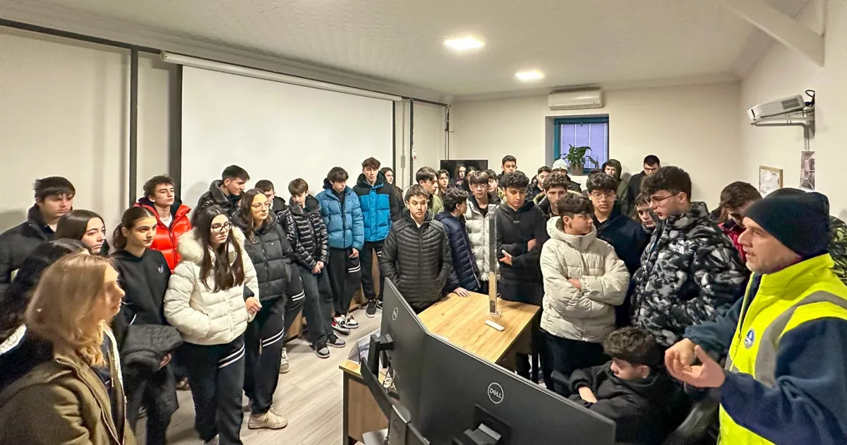Sakarya'da liseliler suyunun yolculuğunu inceledi güncel haberi