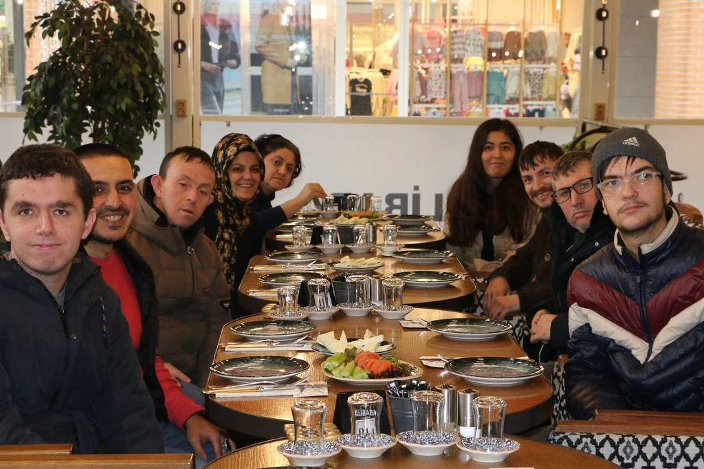 Sakarya'da özel bireylere keyifli buluşma güncel haberi