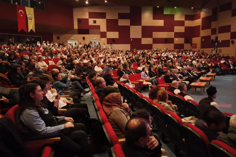 Uluslararası Balkan Halk Oyunları Festivali'ne muhteşem gala güncel haberi