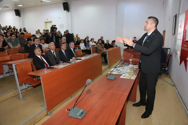 'Yeşil Yakalılar' söyleşisi Bursa’da haberi