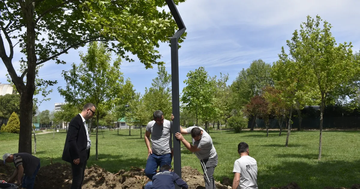 Bursa Karacabey’de Atatürk Kültür Parkı’na modern aydınlatma haberi