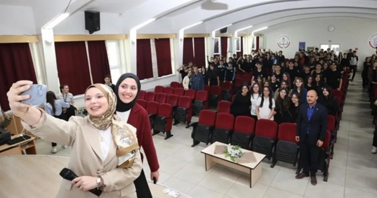 Bursa'da İnegöl’deki öğrencilere 'dijital güvenlik' haberi