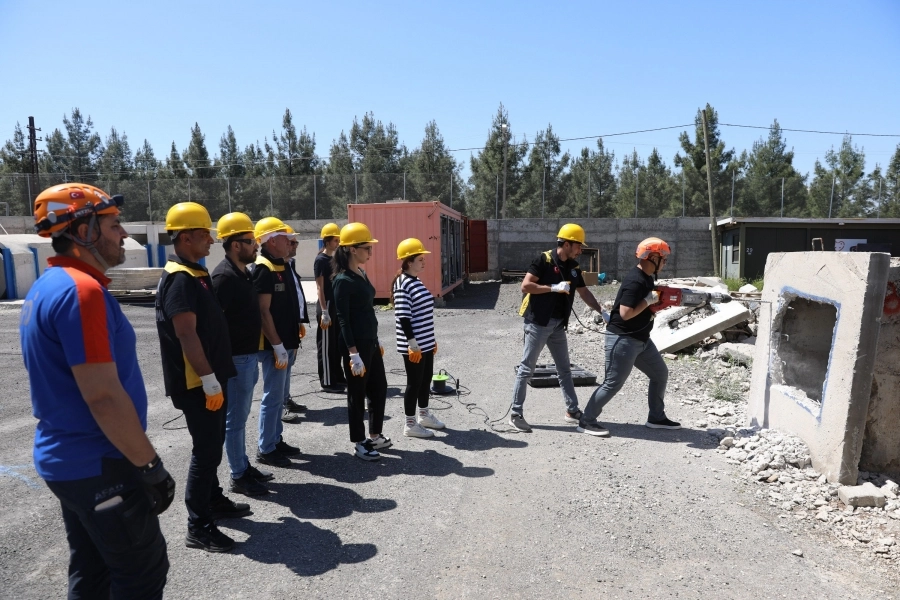 DBB personelinden olası afetlere karşı hazırlık haberi