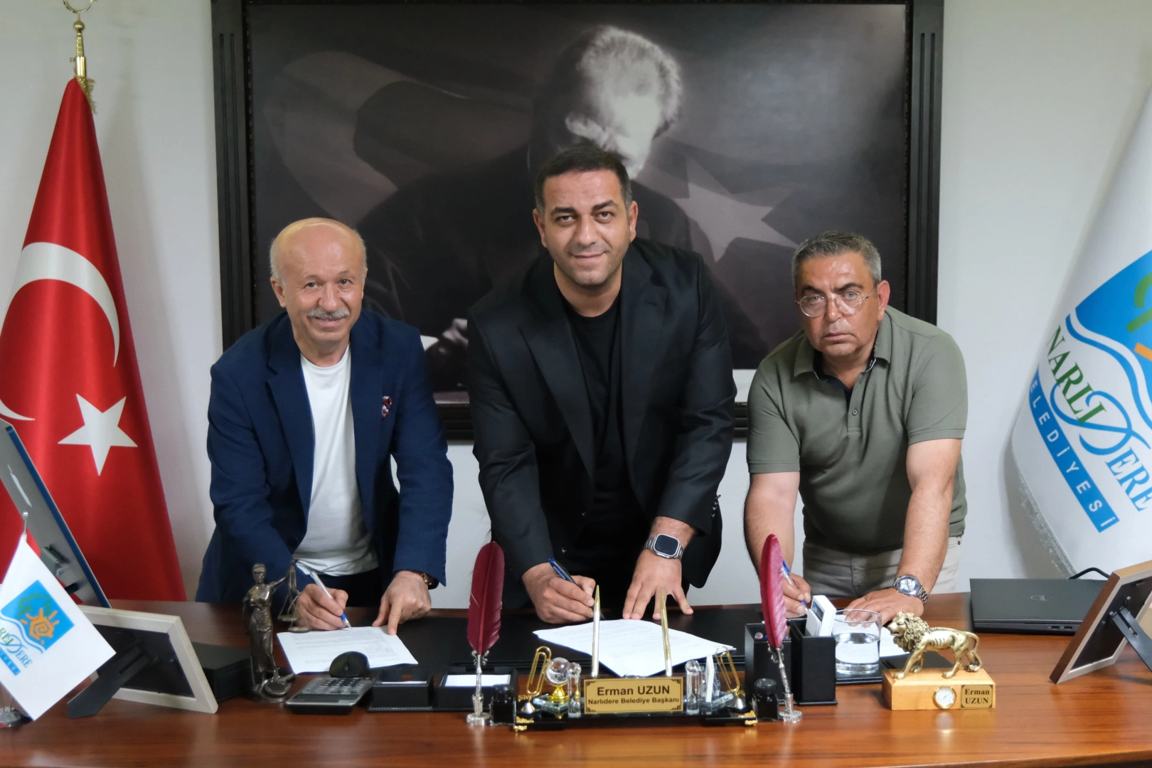 İzmir Narlıdere’de, toplu iş sözleşmesinde imzalar atıldı haberi