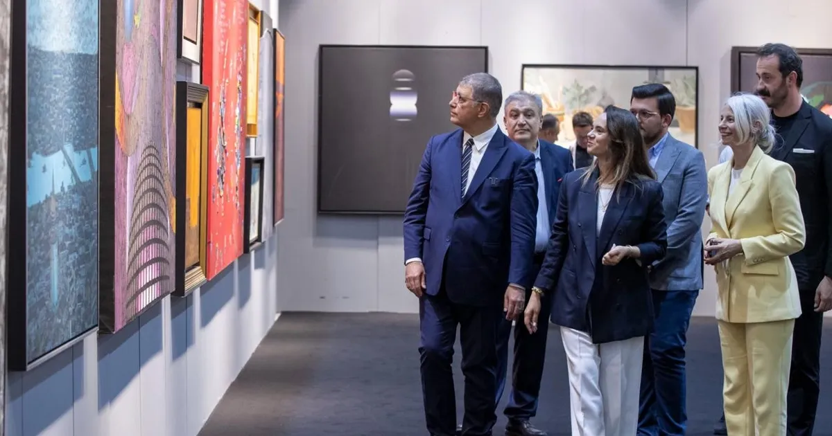 İzmir Sanat ve Antika Fuarı kapılarını açtı haberi