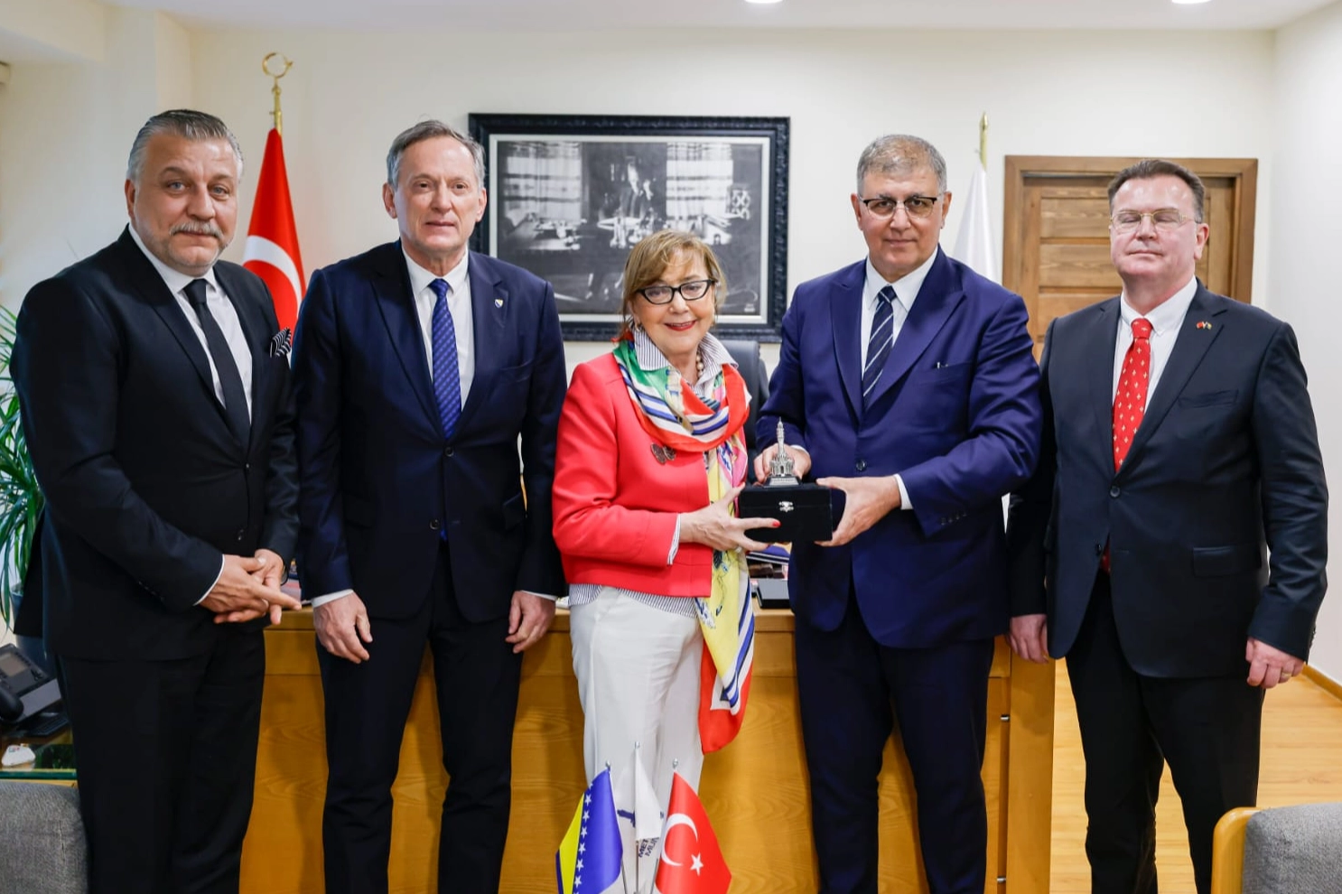 İzmir’de anlamlı bir buluşma gerçekleşti haberi