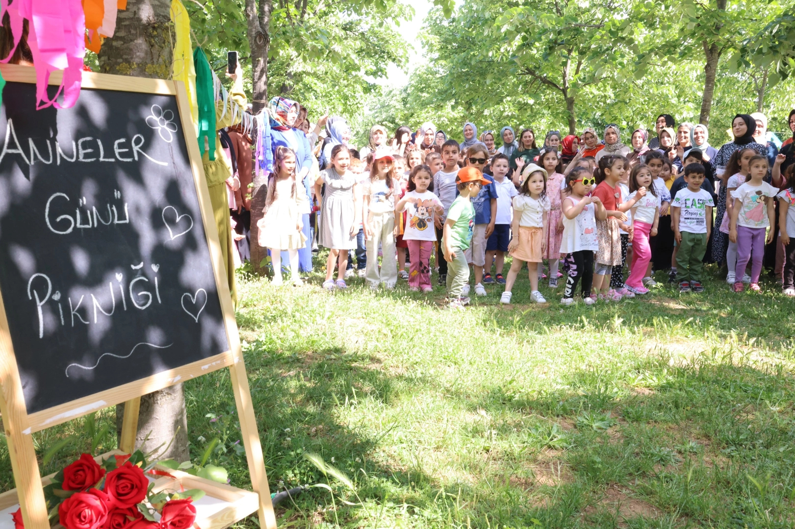 Kocaeli Çayırova çocuk kulüplerinde annelere özel etkinlik haberi