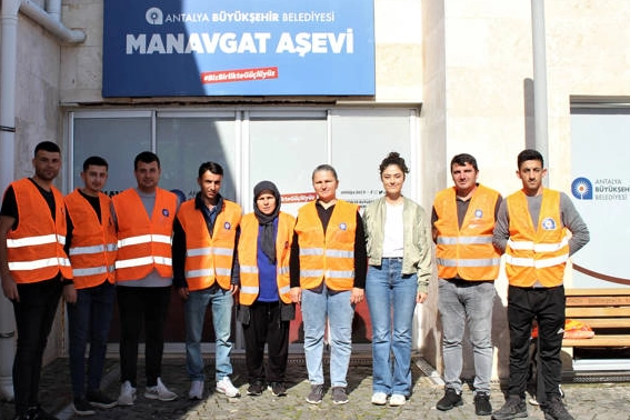 Manavgat Aşevi ihtiyaç sahiplerinin yanında! haberi