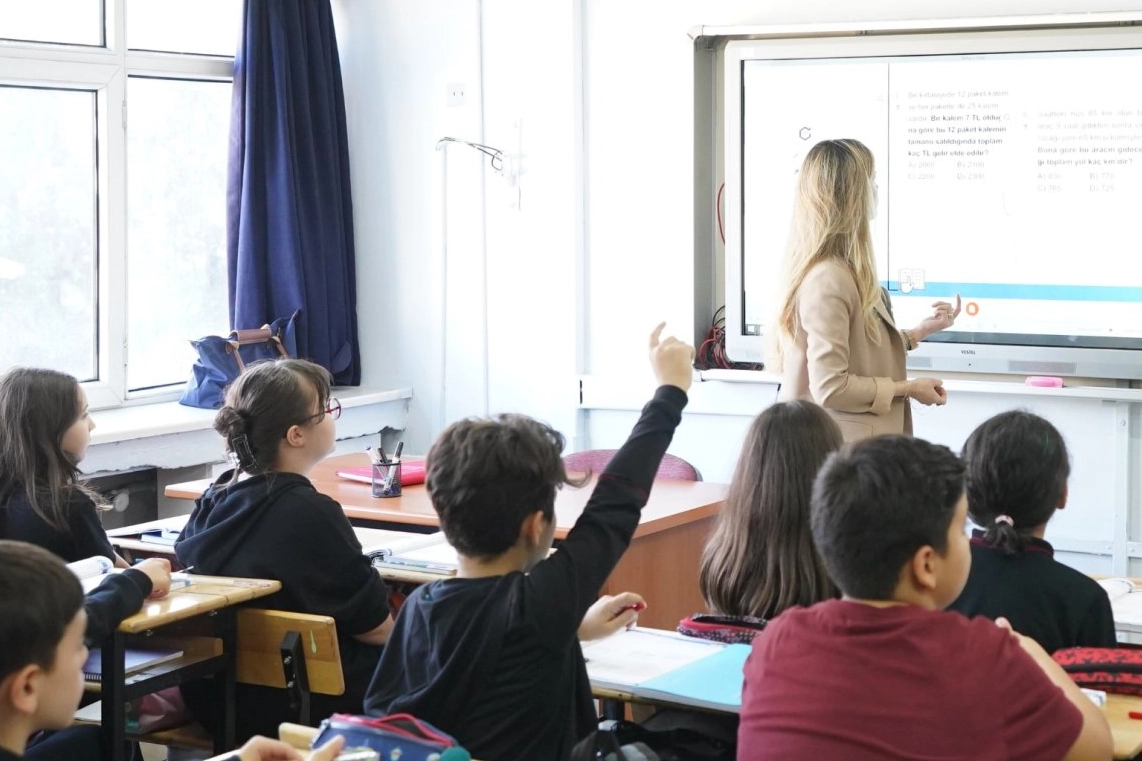 Öğretmenlerin il içi yer değiştirme atamaları 20 Mayıs'ta haberi