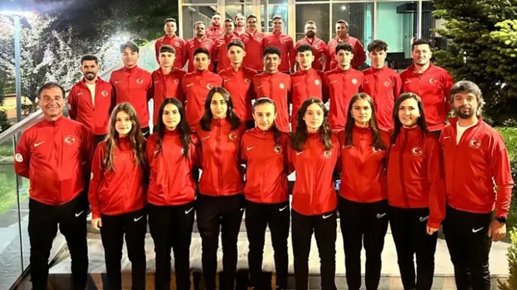 Ay-Yıldızlı Pedallar Romanya'da, Balkan Şampiyonası'nda Tarih Yazmaya Hazırız!